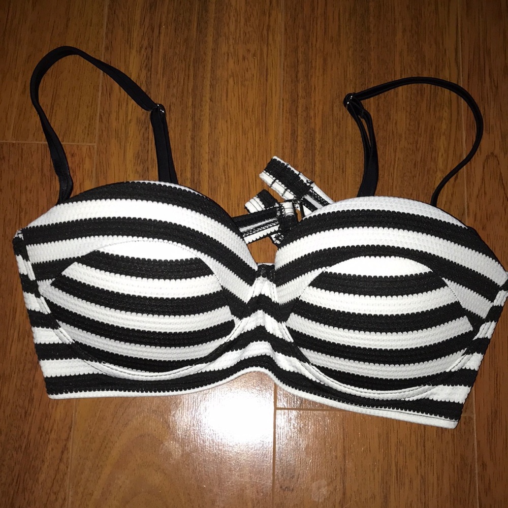 Striped bandeau bikini top